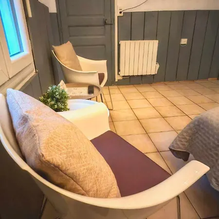 La Catalane Апартаменты *